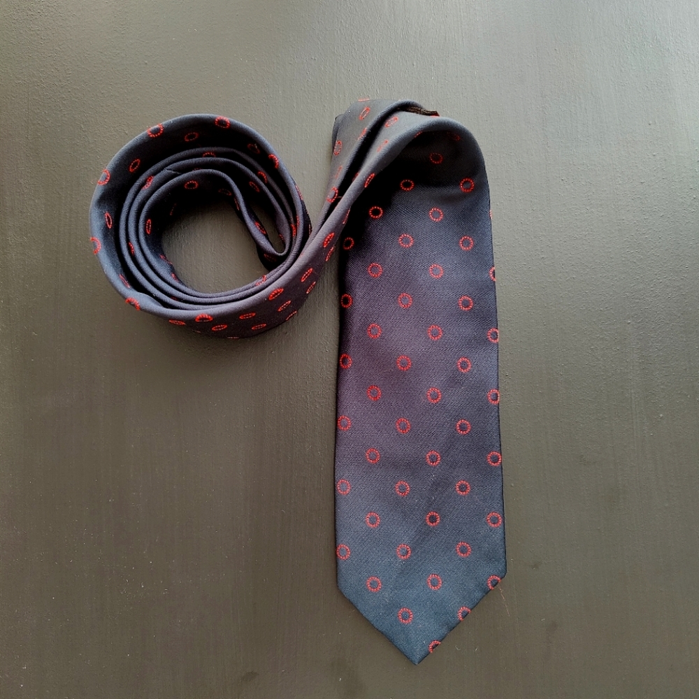 Vintage navy blue silk tie | John Comfort South Bank Collection London England